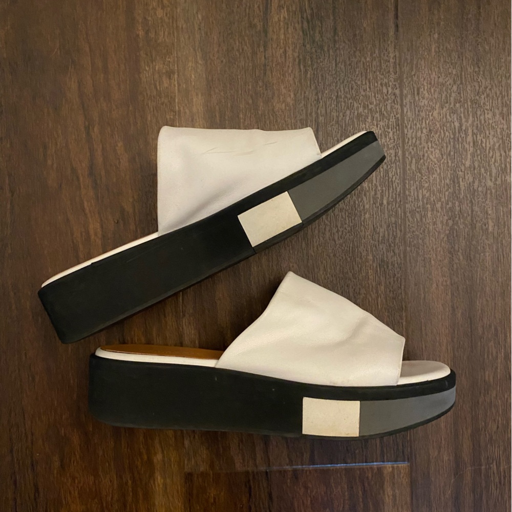 Robert Clergie white leather platform sandals size 39
